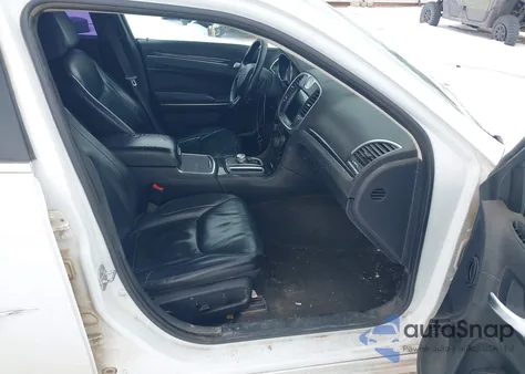 2016 Chrysler 300 Limited from USA, damaged, VIN 2C3CCAAG0GH212025